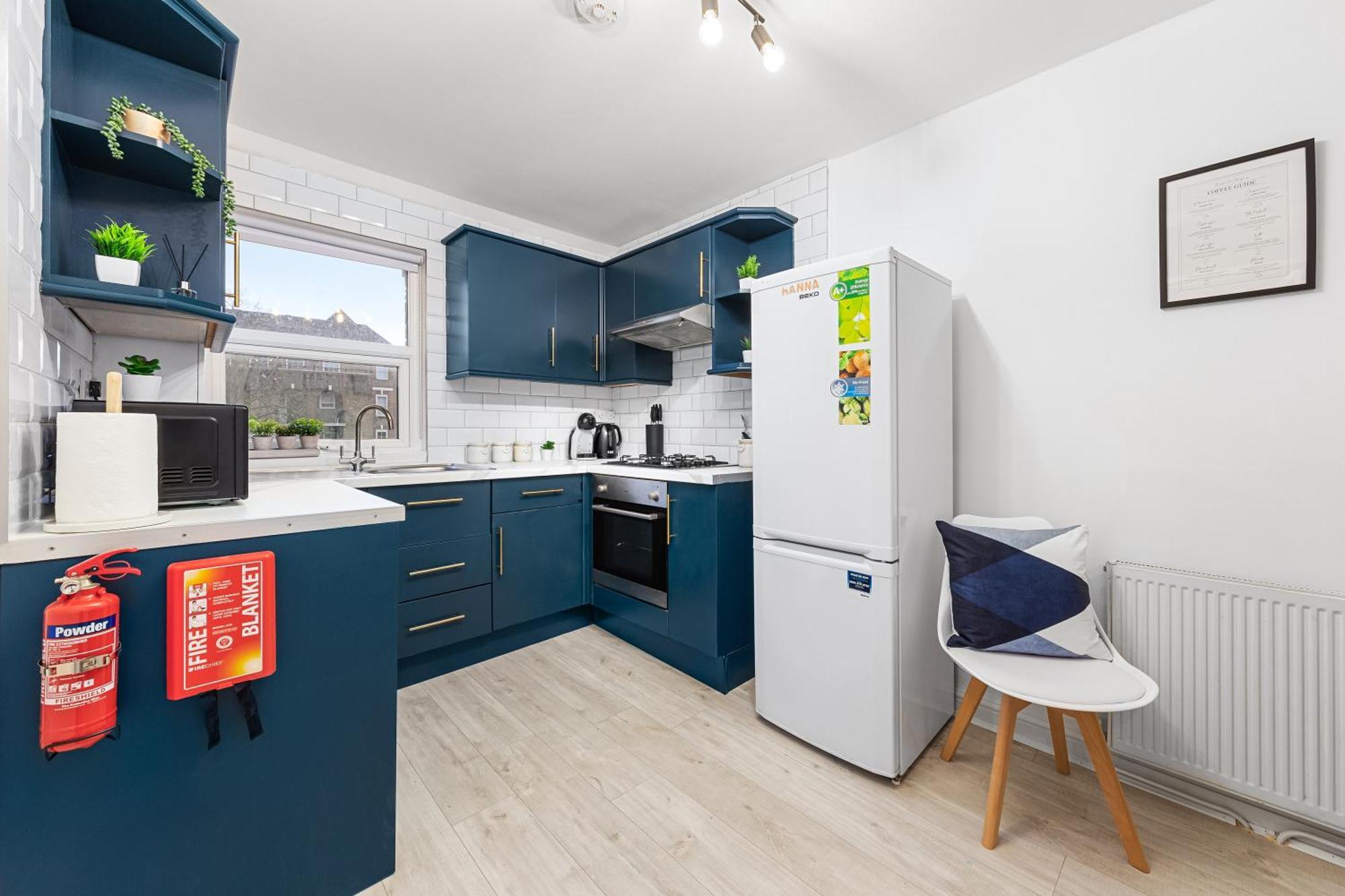 Apartamento Central & Modern 1 Bed Apartment - 3Min To Train Station & Sleeps 4 - The Holloway Suite
